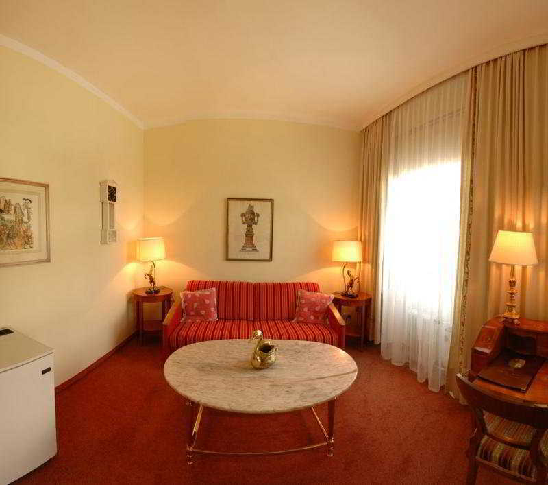 Hotel Vier Jahreszeiten Salzburg Cameră foto