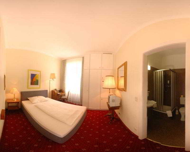 Hotel Vier Jahreszeiten Salzburg Cameră foto