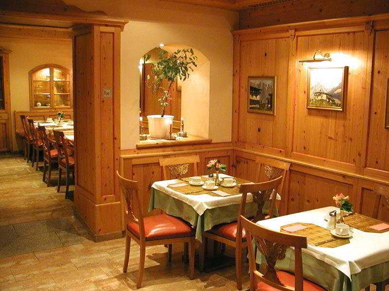 Hotel Vier Jahreszeiten Salzburg Restaurant foto
